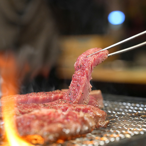 【大阪駅/梅田駅徒歩5分】九州の国産和牛を中心に新鮮で美味しいお肉をお届け