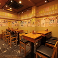 【テーブル席】ご宴会や会社飲み会に嬉しいテーブル席も多数ご用意！活気ある店内でご飲食をお楽しみください！