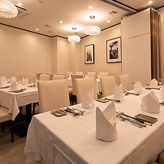 20人～50人様でご利用いただけます。2フロアに分かれており、フロア貸切が可能です。