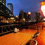 少人数からでもOK♪オープンテラスは、少人数での貸し切りやデートで利用がおすすめ。