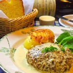 フランス料理とドイツ料理を学んだオーナーシェフが作る、南フランスの家庭料理をお楽しみください♪