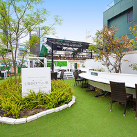 開放的な空間で都会の喧騒を忘れられること間違いなし！
