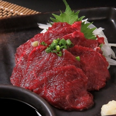 〈熊本産〉馬刺し / Sliced Horse Meat Sashimi