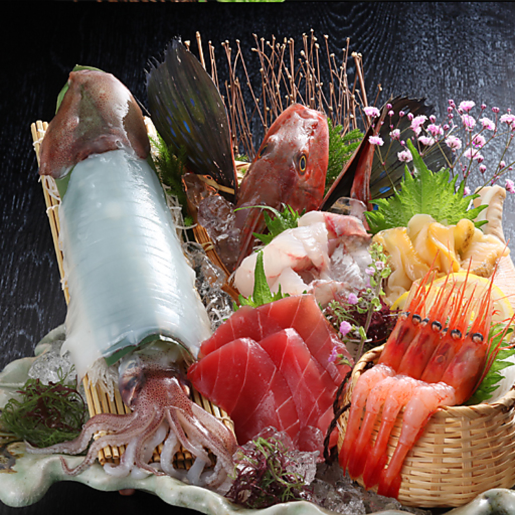 豪快な湊盛りはお客様の8割以上が頼む超人気メニュー！