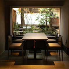 中庭が見渡せる特別席