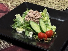 ツナマヨとアーモンドの和風サラダ