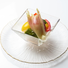 彩野菜の自家製ピクルス
