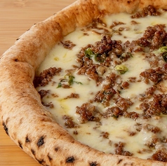 牛そぼろのピザ