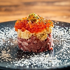 雲丹といくらの馬肉たるたる