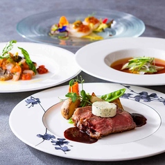 スカイラウンジ オーロラ 京王プラザホテルのコース写真