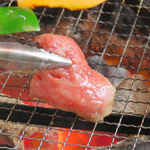 当店ではお席に七輪をお持ちいたします！おいしいお肉の味だけでなく自分で焼く楽しみも味わえます♪