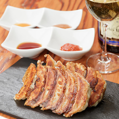 スタンドシャン食 TOKYO赤坂見附 Champagne & GYOZA BARの写真3