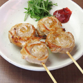 料理メニュー写真&nbsp;豚巻串　梅しそ 二本