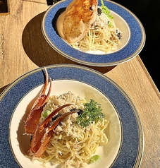 ズワイガニの冷製カペッリーニ　バジルのジュレ