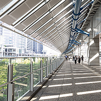 品川駅より直結!天候を気にせずご利用可能