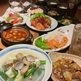 天天酒家自慢のお料理の数々を一挙にお愉しみいただける飲放題付きコースも。各種ご宴会や飲み会に最適です。詳しくはコースページをご覧ください。※画像はイメージです