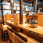 和モダンな雰囲気な店内