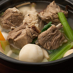 がっつり食べれる肉料理、大きな海老や帆立を使った海鮮、麺類に御飯ものまで飽きさせない品揃えが◎