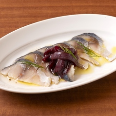 鯖と赤玉葱のマリネ