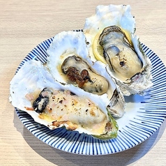 三陸産 殻付き 焼き牡蠣三種(レモン・ベーコンチーズ・青唐辛子味噌)