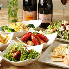 貸切パーティー BiGBANG-ビッグバン- カラオケ&カジノ 新宿歌舞伎町店の写真2