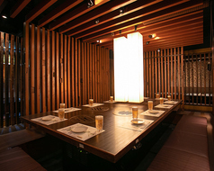 【掘りごたつ】個室の掘りごたつなのでゆっくりと食事をお楽しみいただけます！合コン、飲み会、女子会、誕生日会など様々なシーンに最適♪東梅田駅徒歩5分居酒屋　陽菜喰 （ひなた）　梅田東通り店をこの機会に是非ご利用ください★