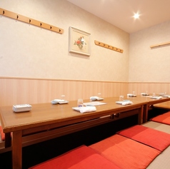 こちらのお部屋は最大で20名様まで収容可能