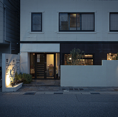 酒場ルージュの外観1