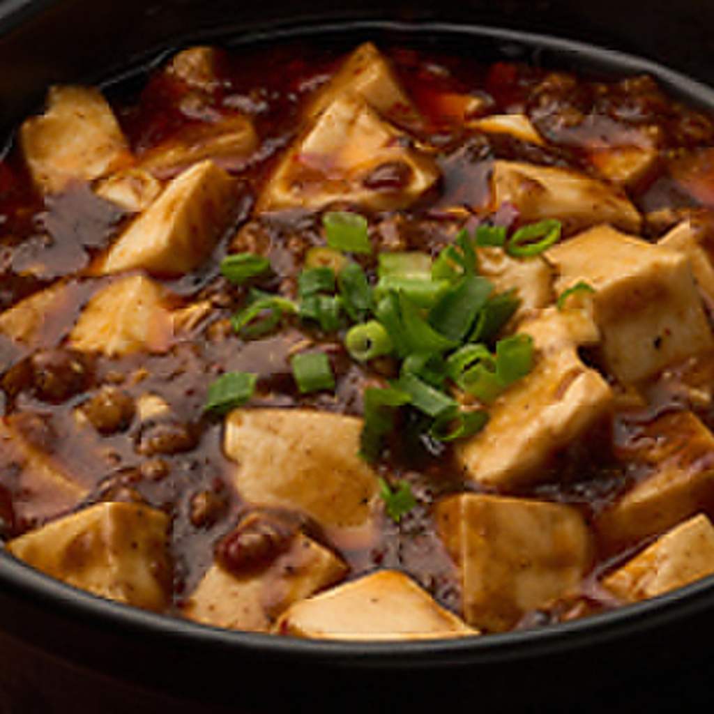 「四川風麻婆豆腐」や「大海老チリ炒め」などピリ辛好きには見逃せない逸品も！ぜひお試しください◎