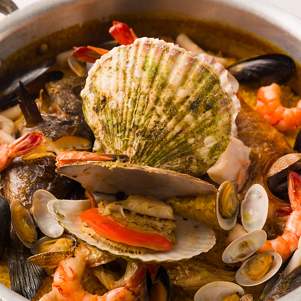 ranpu＋自慢のメニューを楽しめます。 魚介・お肉・オムレツ・チーズなど充実！女子会や記念日にも◎