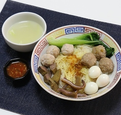 チェオーシジェ【ミャンマー風 具だくさん油そば】
