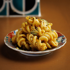 カレーマカロニサラダ