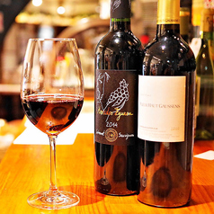 ワイン好き必見！隣の酒屋さんから持ち込みも可能◎