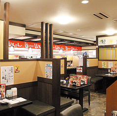 世界の山ちゃん 関内北口店の雰囲気1