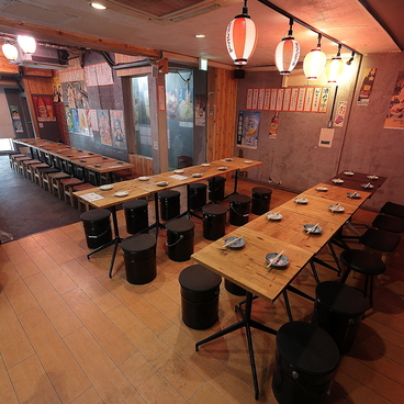 ホルモン×焼き鳥×煮込み この上さん。 堺筋本町店の雰囲気1