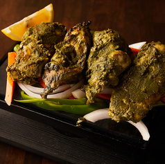 グリーンティッカ <鶏モモ肉の特製グリーンソース漬け>　1P (追加メニュー)