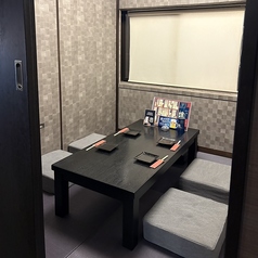 最大4名様までの落ち着いた空間で、ゆったりとした雰囲気の中、リラックスしながらお食事を楽しめます。心弾む楽しい時間をお過ごしください♪