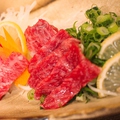 料理メニュー写真 神戸牛サーロインの刺身