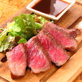 料理メニュー写真&nbsp;厳選黒毛和牛の霜降りステーキ