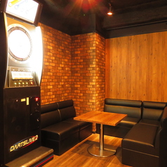 【最大40席！？】広い店内と落ち着いた空間でシーシャとダーツが楽しめるアミューズメントバーがNewオープン！他にも豊富なボードゲームや充実したフードメニューも取り揃えております♪