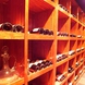 1階ワインセラーには常時100種類以上のワインが勢ぞろい
