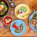 SNS映えするプレートやランチをお楽しみください！