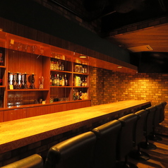 【最大40席！？】広い店内と落ち着いた空間でシーシャとダーツが楽しめるアミューズメントバーがNewオープン！他にも豊富なボードゲームや充実したフードメニューも取り揃えております♪