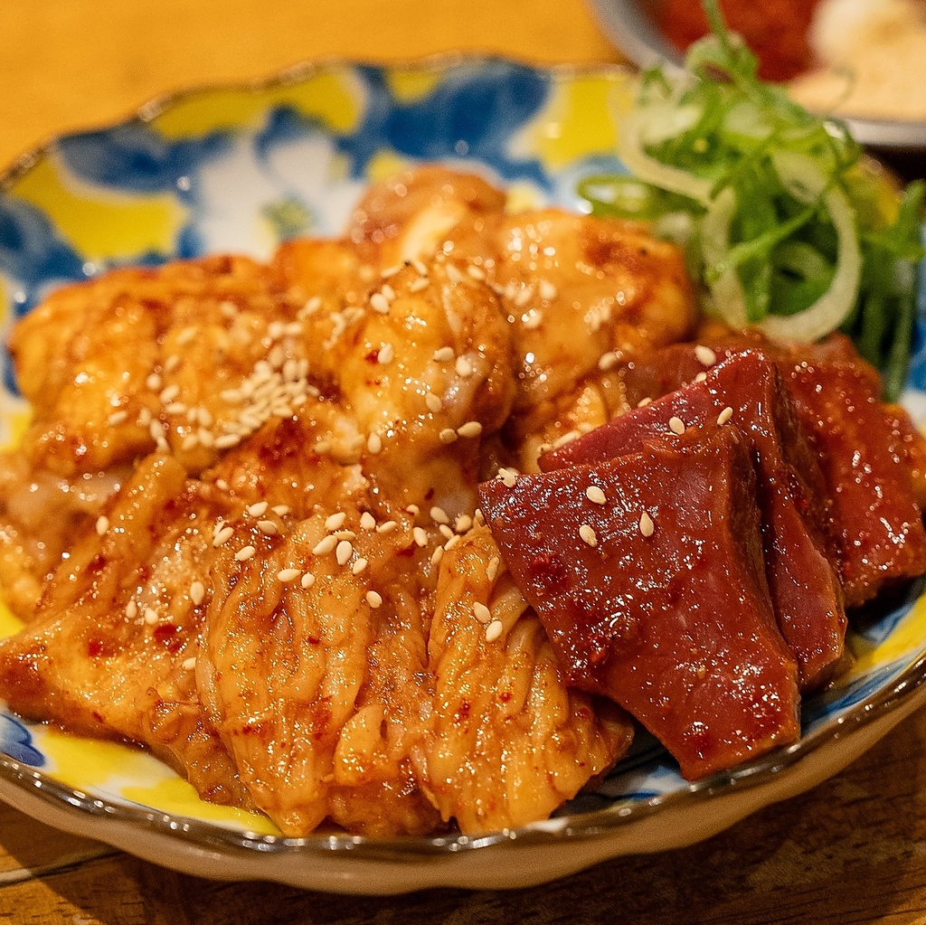 鮮度はもちろん、丁寧な下処理を行うことでより旨みを感じる自慢のホルモンです。