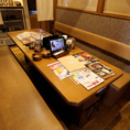 ほど良い仕切りで居心地◎！人数に合わせてお席のアレンジが可能♪