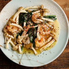 しめじとエビのガリバタ