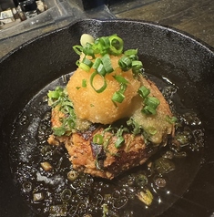 鶏なんこつ入りおろしハンバーグ