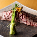 料理メニュー写真&nbsp;A5ランク黒毛和牛の炙り寿司(1貫)