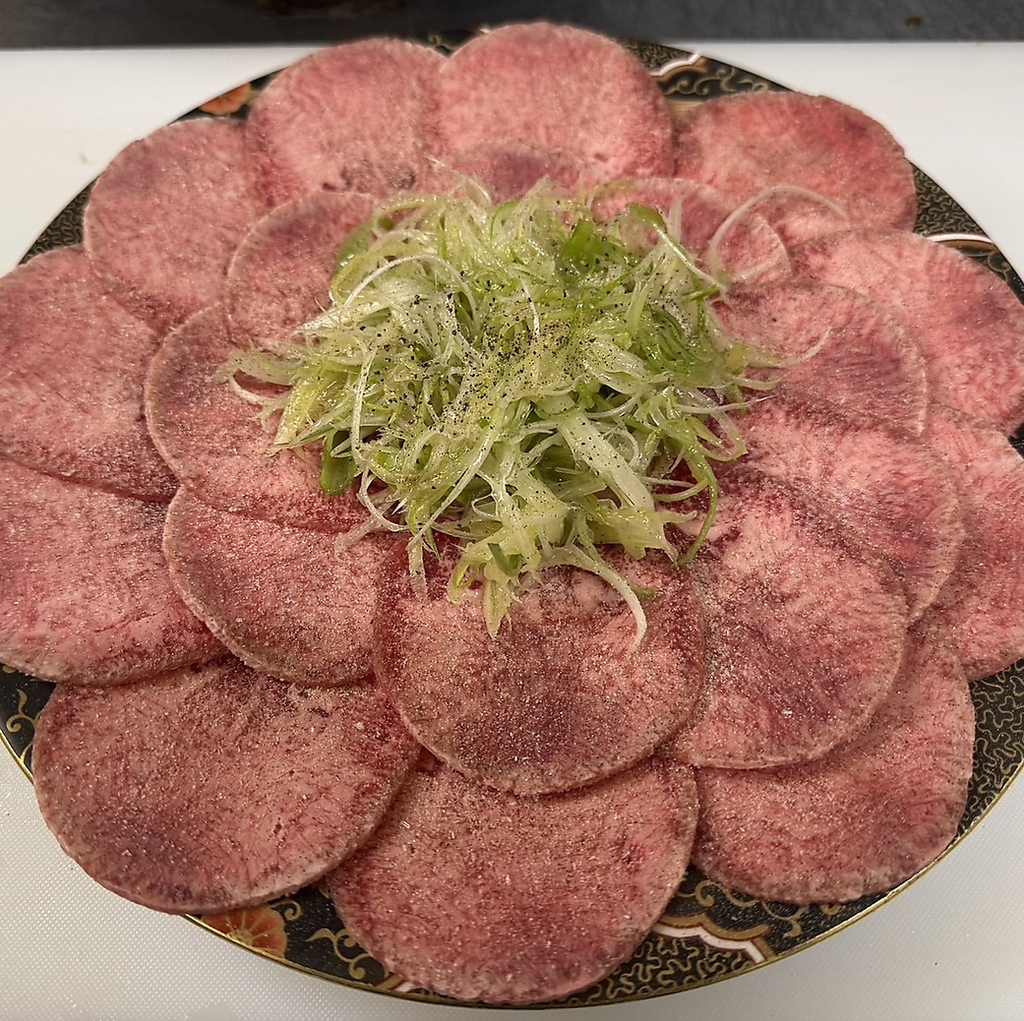 お肉の魅力を存分に引き出した料理、心安らぐ空間でお待ちしております！