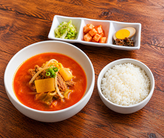 牛肉と大根の旨辛スープ